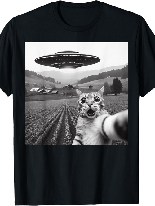 Men's Graphic T-Shirt Black And White Farmland With Surprised Cat Taking Selfie Under UFO Spaceship